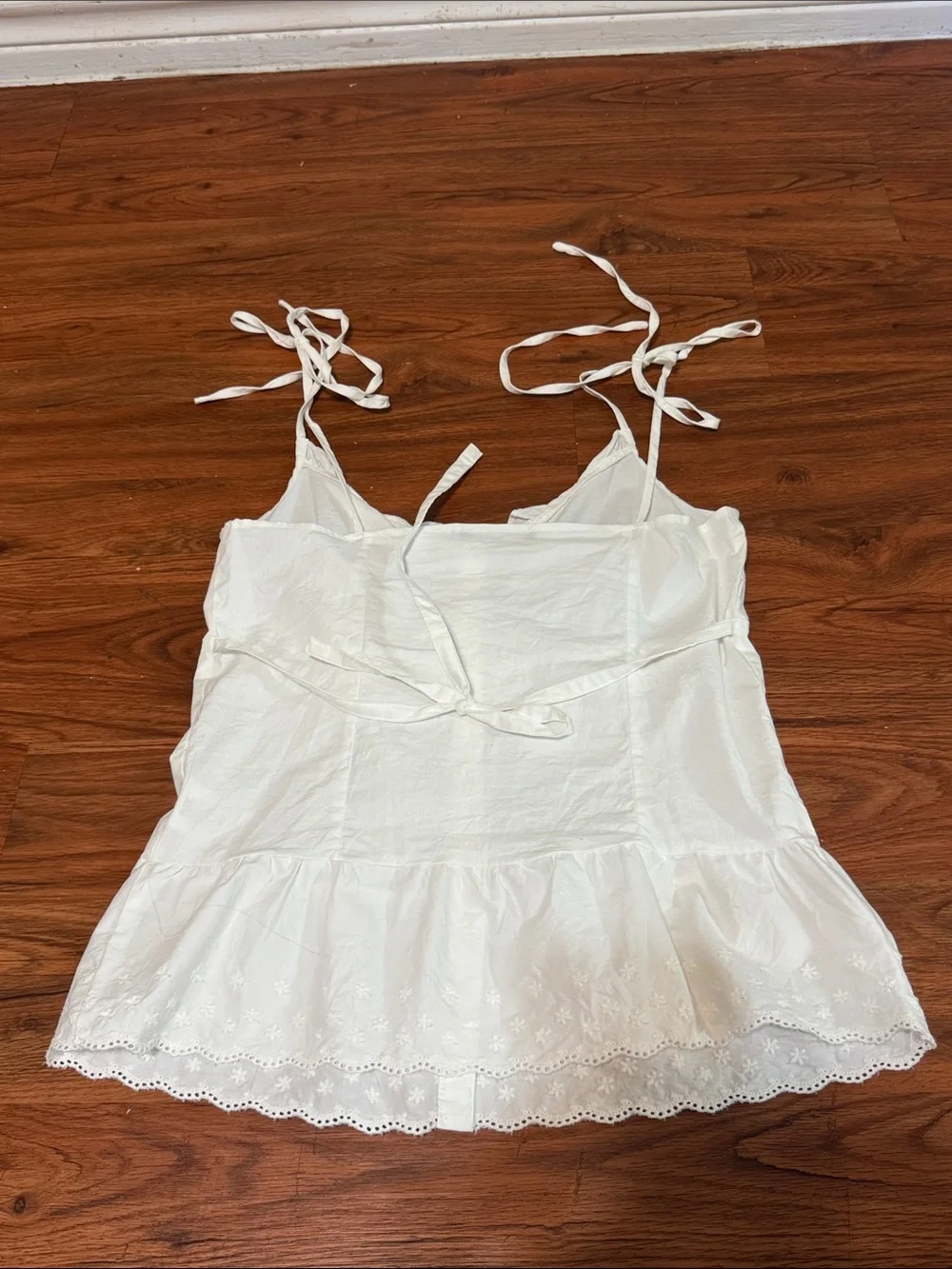 Brandy Melville Tie Shoulder Cami Top - Picture 8 of 8